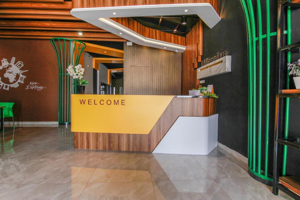 Capital O 3476 Millenium Inn Medan Luaran gambar